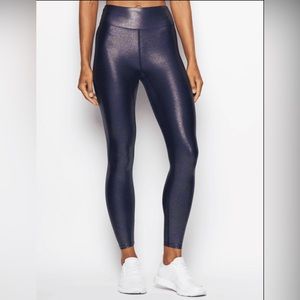 Heroine Sport Marvel Legging in Slick Navy Size Small